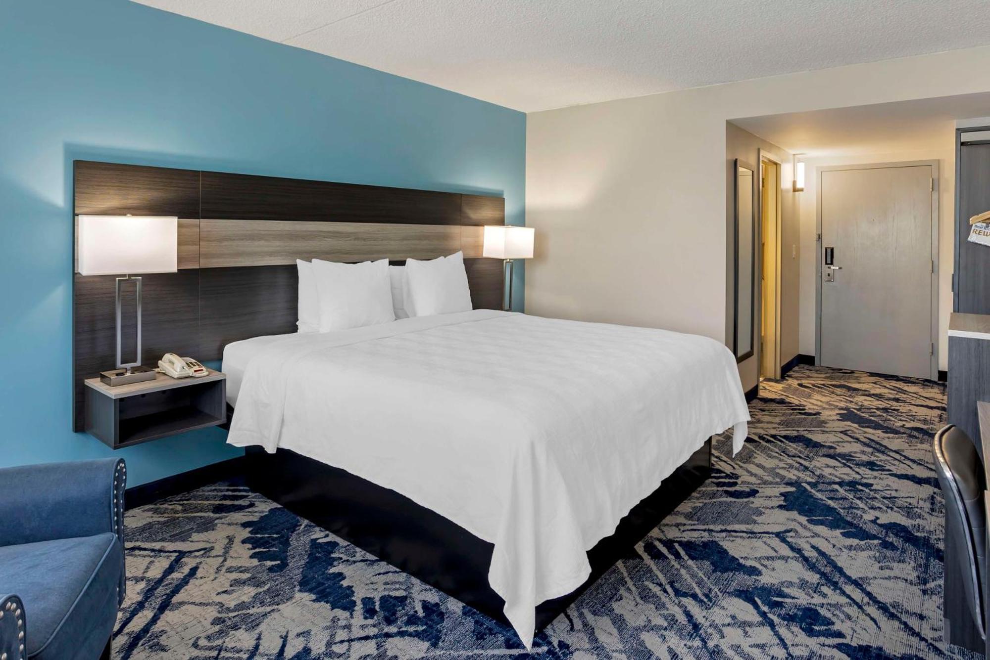 Best Western Rutgers University Hotel East Brunswick Eksteriør billede