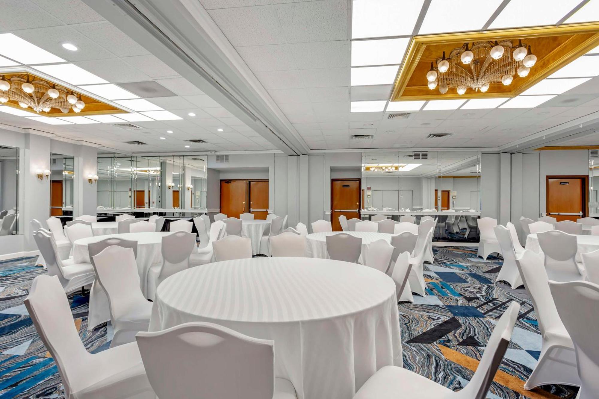 Best Western Rutgers University Hotel East Brunswick Eksteriør billede